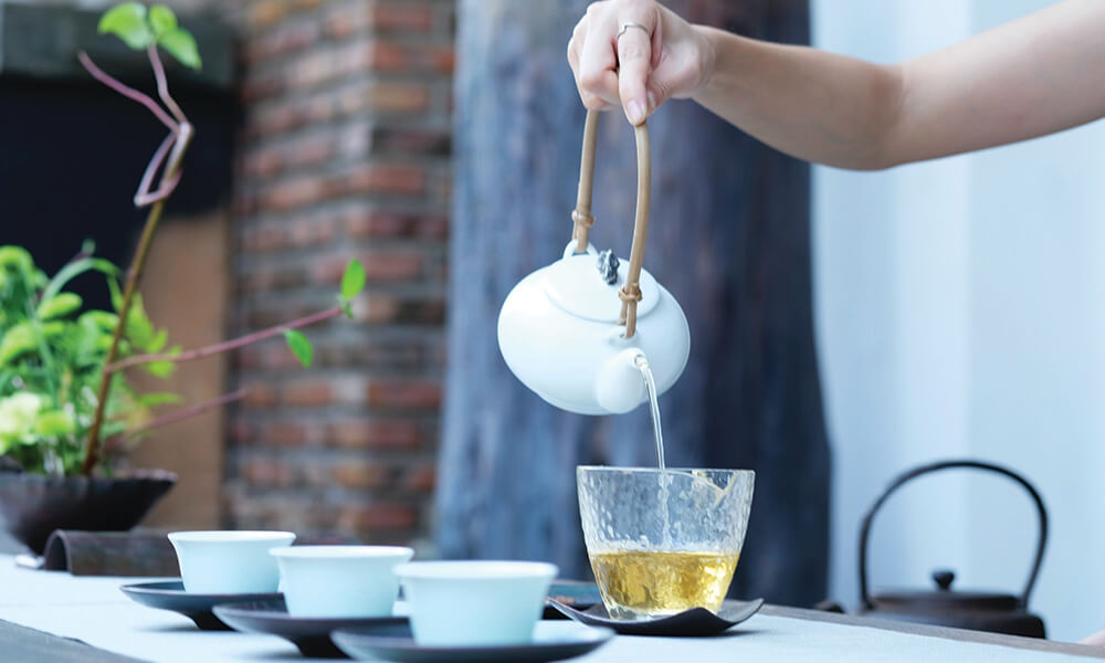 White Tea Vs Matcha Green Tea – Who Tops The Health Scale